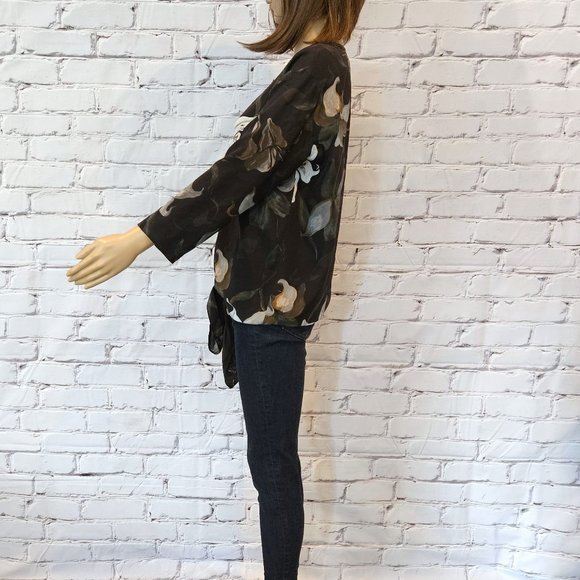 CLUB MONACO, Harriet 3/4 black floral 100% silk blouse - Picture 8 of 11
